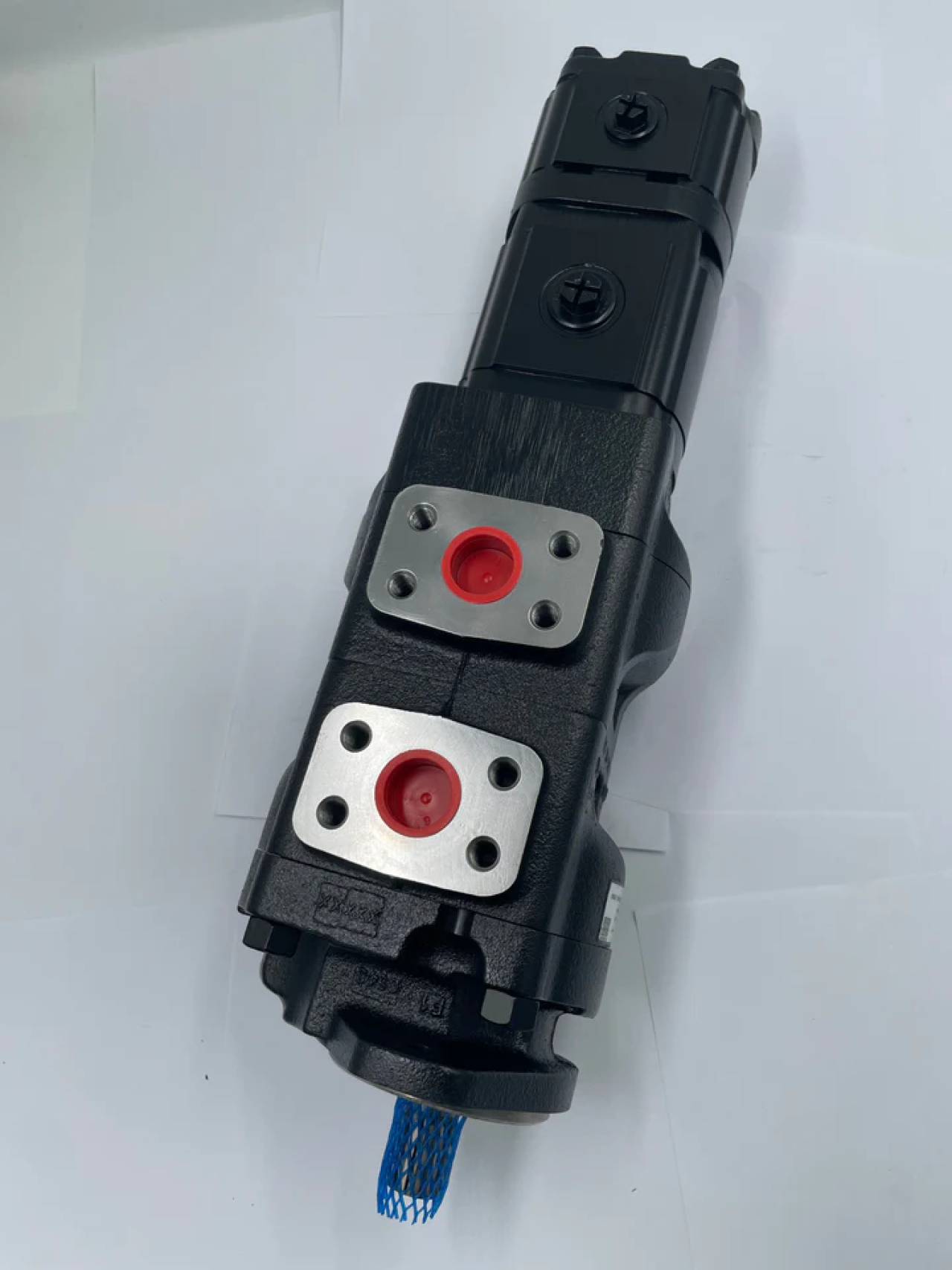 Корпус трёхсекционного насоса Sandvik (Parker 7029542004)